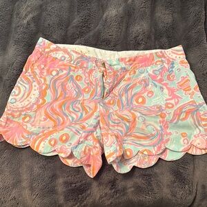 Colorful Women's Scalloped Shorts